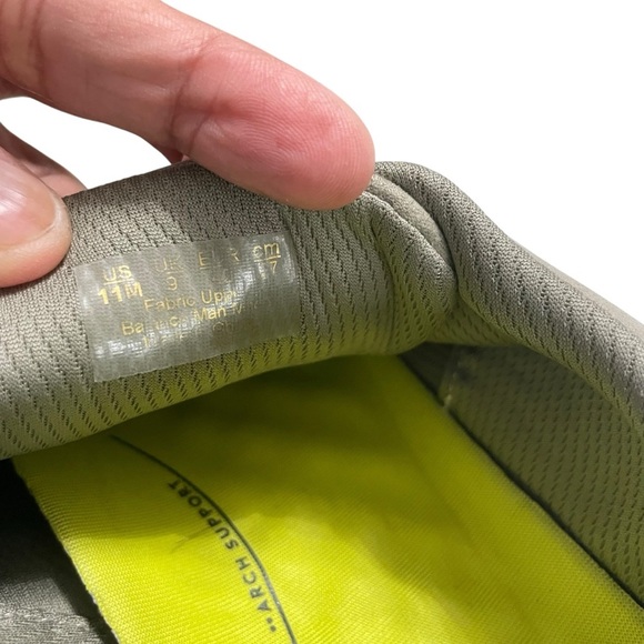 Ryka Viv Classic 2 Sneaker light green suede size 11M - Picture 7 of 11